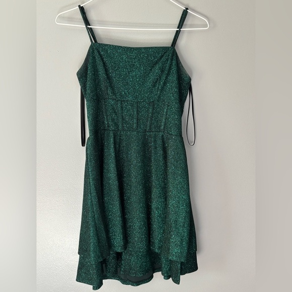 City Studio Semi Floral Dress. Size 3/4 Green Sparkle - Picture 1 of 7